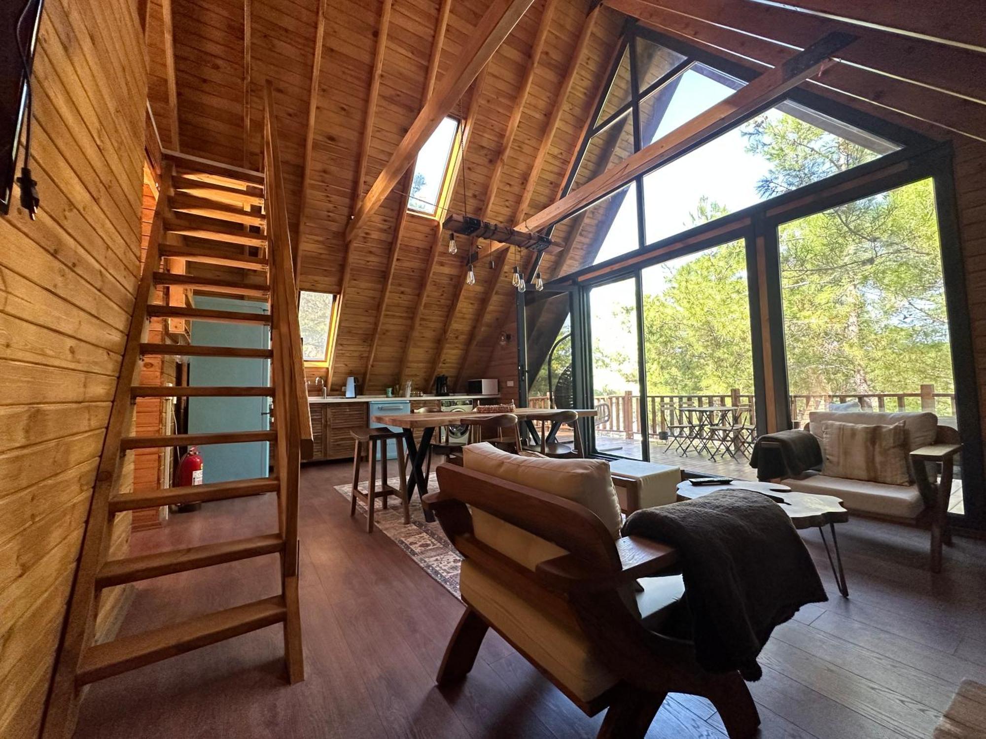 Panurlawoodenhouse Oezel Havuz& Sauna Mavi מראה חיצוני תמונה