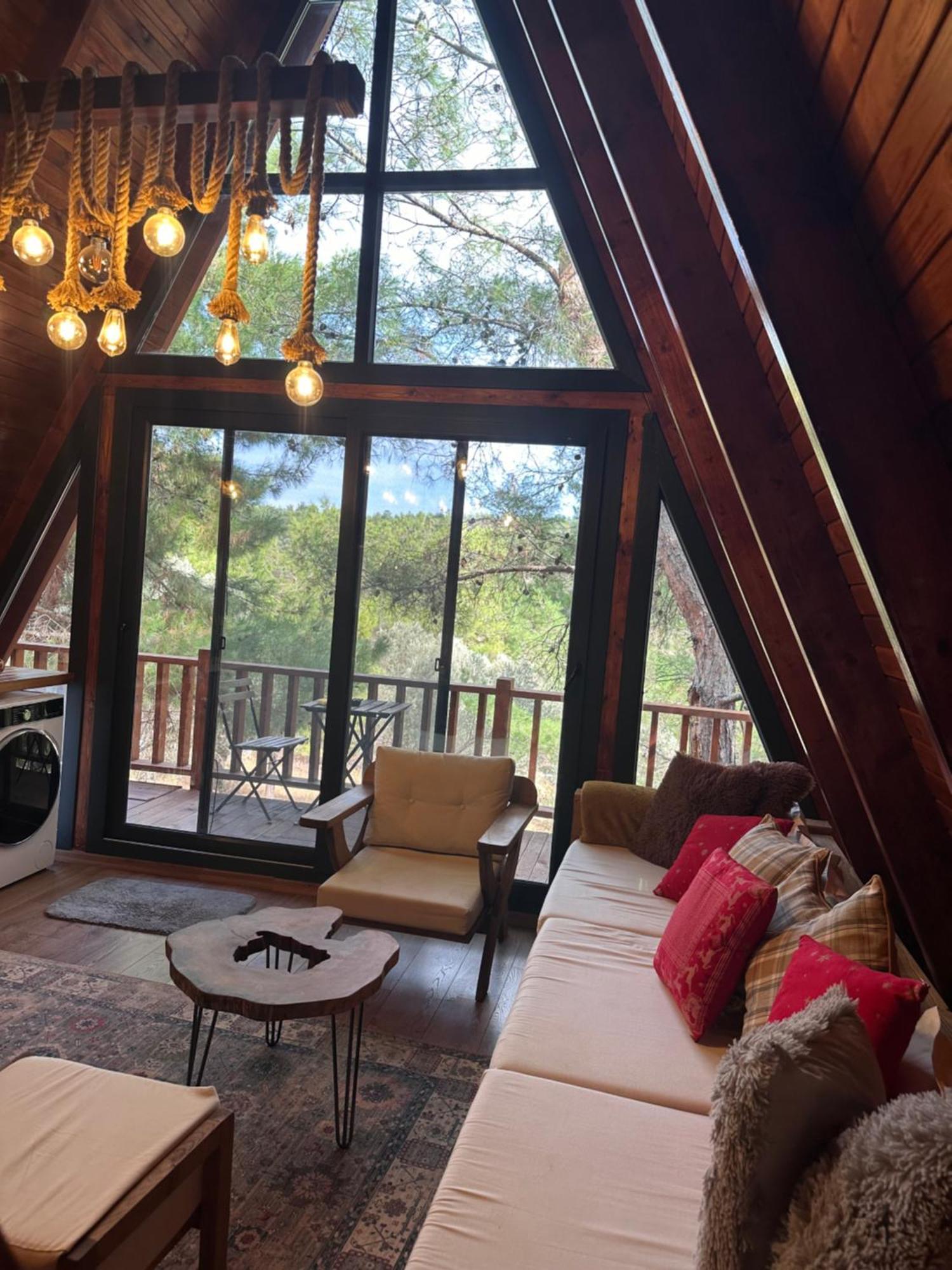 Panurlawoodenhouse Oezel Havuz& Sauna Mavi מראה חיצוני תמונה